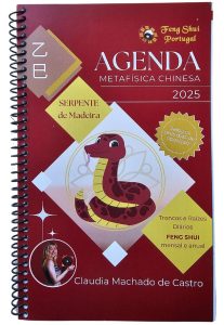 Agenda Feng Shui Portugal 2025 com foco na metáficai chinesa e o símbolo da serpente de madeira. Inclui dicas diárias, troncos e raízes, além de orientações para oposição e crescimento pessoal.